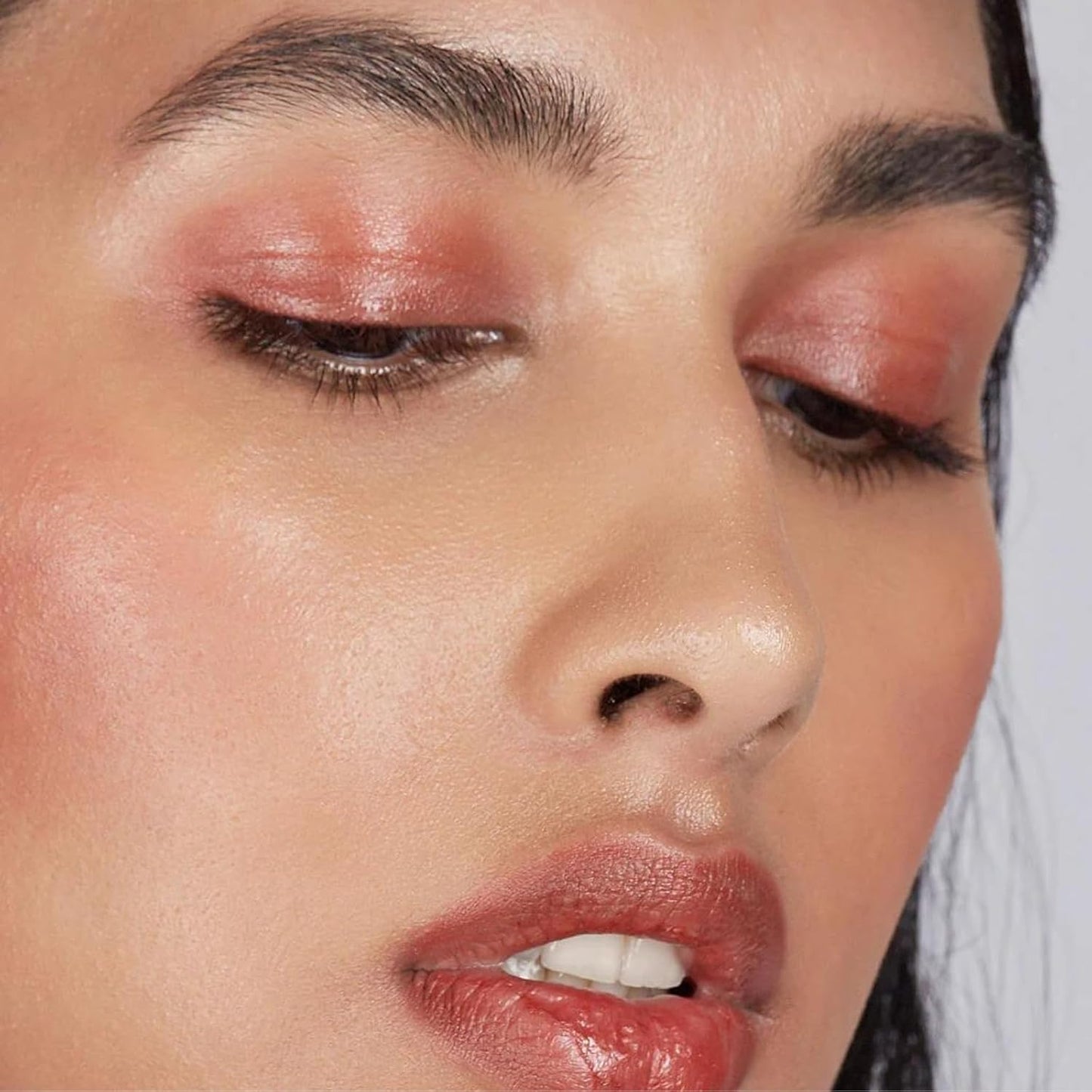 Axiology Multi Stick Crayons For Eyes, Lips, Cheeks Balmies Duo Gift Set Creamy Buildable Lightweight Moisturizing Blush Face Sticks Contour & Highlight All Day Wear Face Makeup (Strawberry & Cherry)