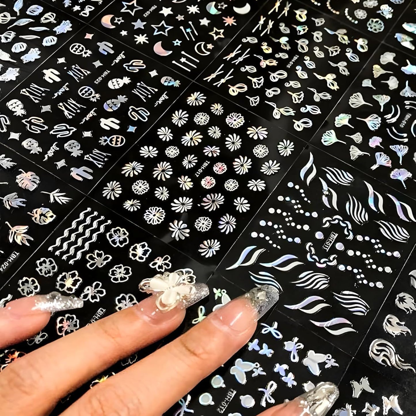 30 Sheets Aurora Nail Art Stickers Heart Star Nail Decals 3D Self-Adhesive Holographic Laser Star Nail Stickers Glitter Flower Butterfly Pattern Acrylic Design for Women Girls DIY Nail Art Decoration