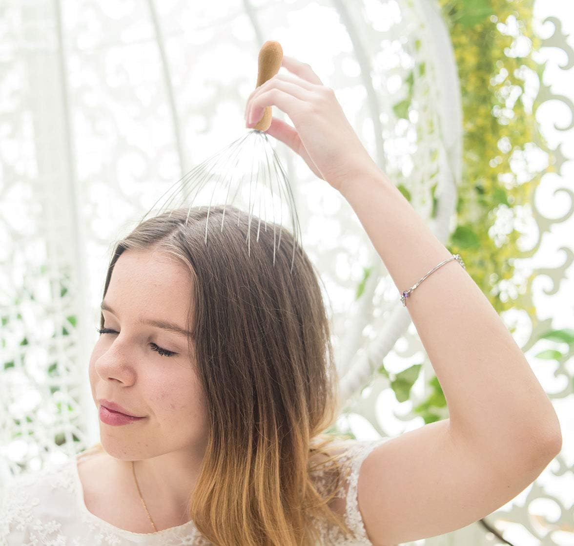 USAGA 28 Finger Head Scratcher, Head Massager, Scalp Massager for Scalp Body Relaxing Wood Handle (1 Pack)