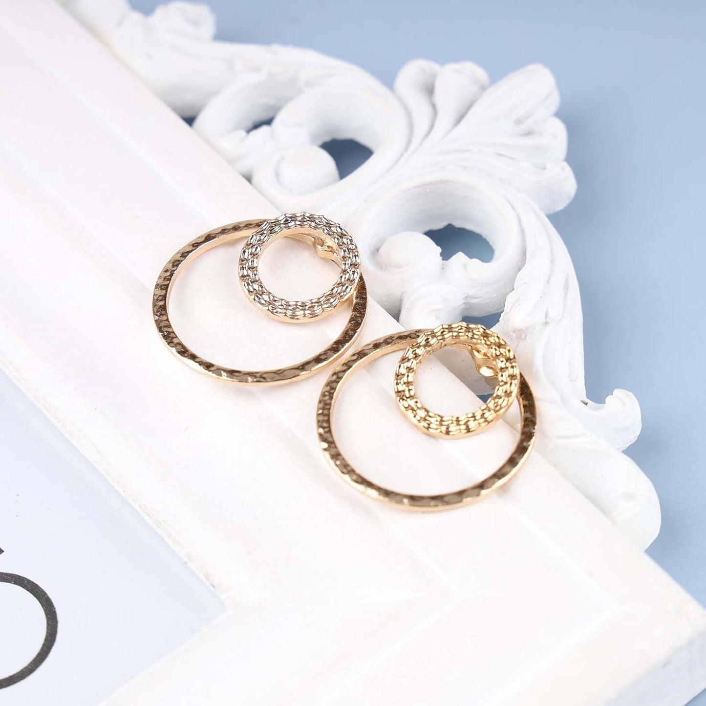 Vintage Crystal Circle Ear Jacket Earrings CZ Hollow Circle Hoop Earrings Gold Circle Earrings Minimalist Geometric Circle Stud Earrings Jewelry for Women