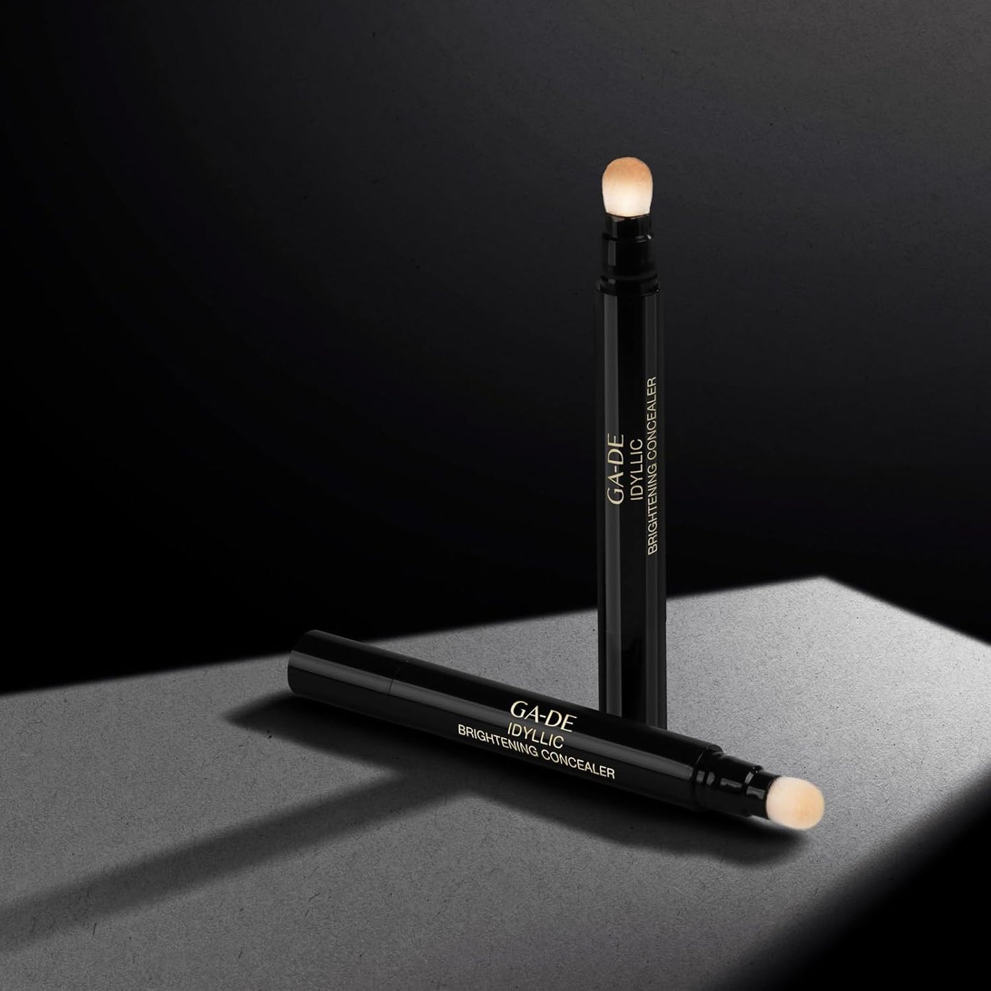 Idyllic Brightening Concealer, 36 - Concealer for Dark Circles - Erases Signs of Fatigue, Reduces Puffiness - Effortless Blend - 0.11 oz