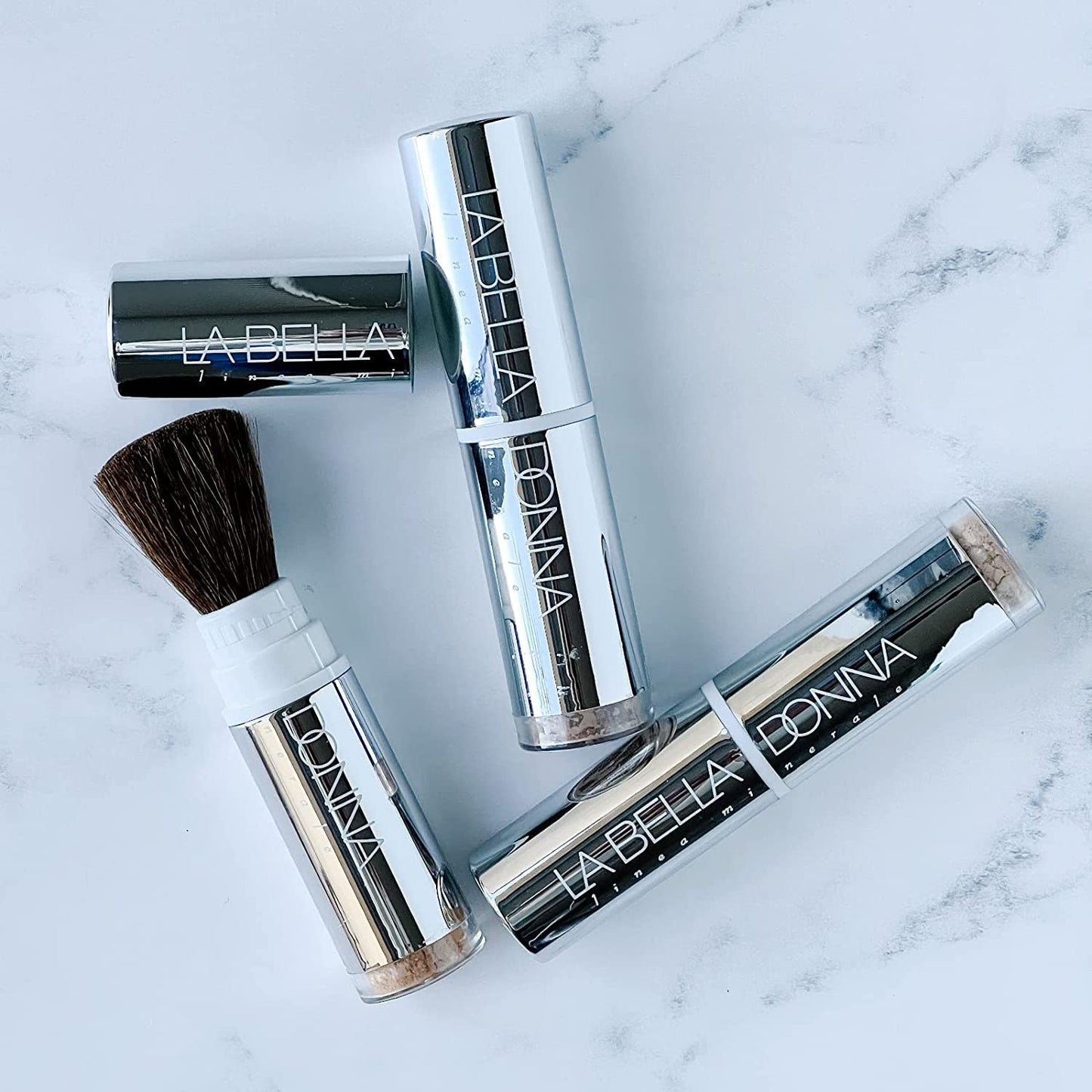 Minerals on the Go - (Dispensing Brush w/Loose Foundation) in Peche