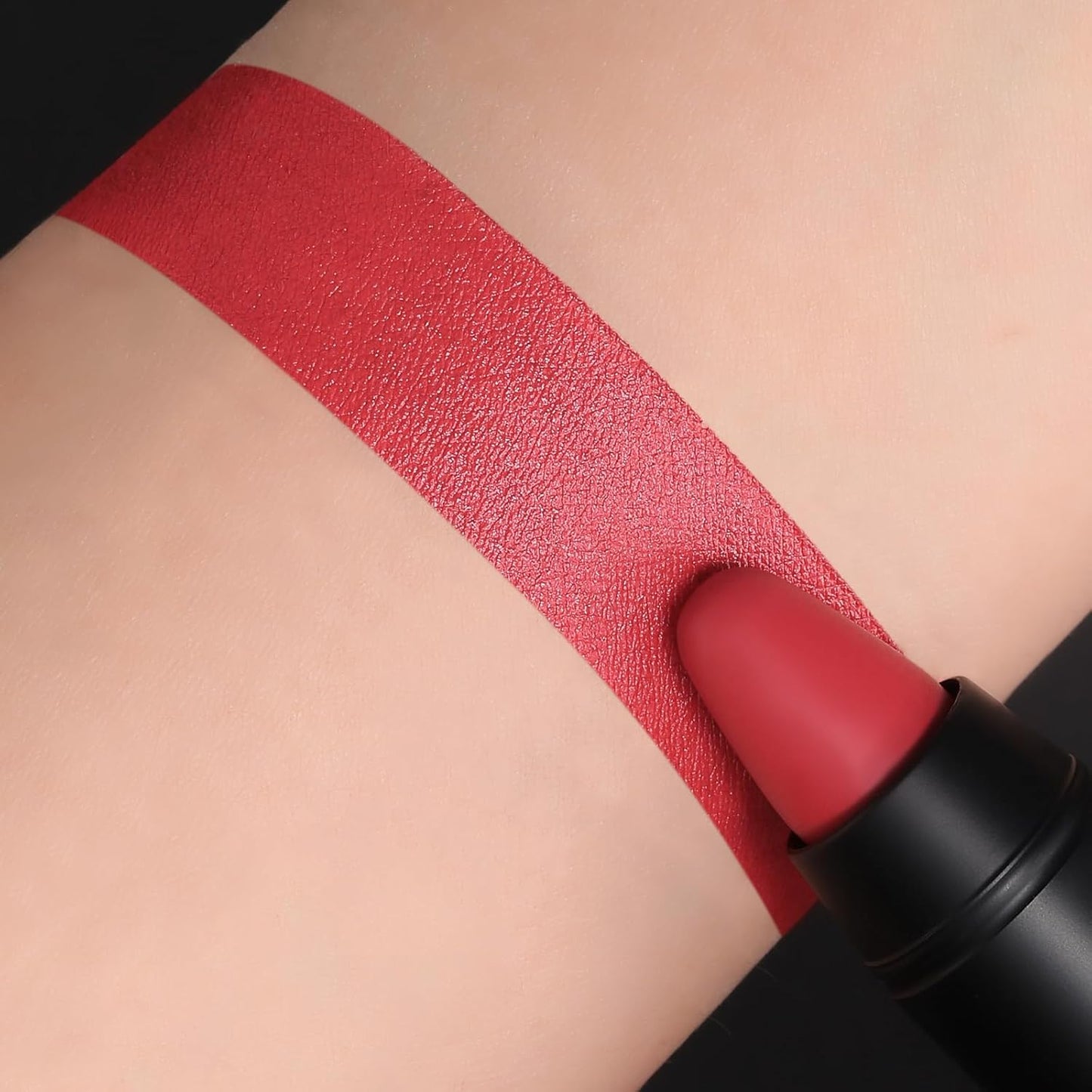 FOCALLURE Ultra Chic Matte Lipstick,Rich Vitamin E Lip Crayon,Lightweight Matte Color without Drying or Fading,Long Lasting Waterproof Lips Makeup,SMOKY CARMINE