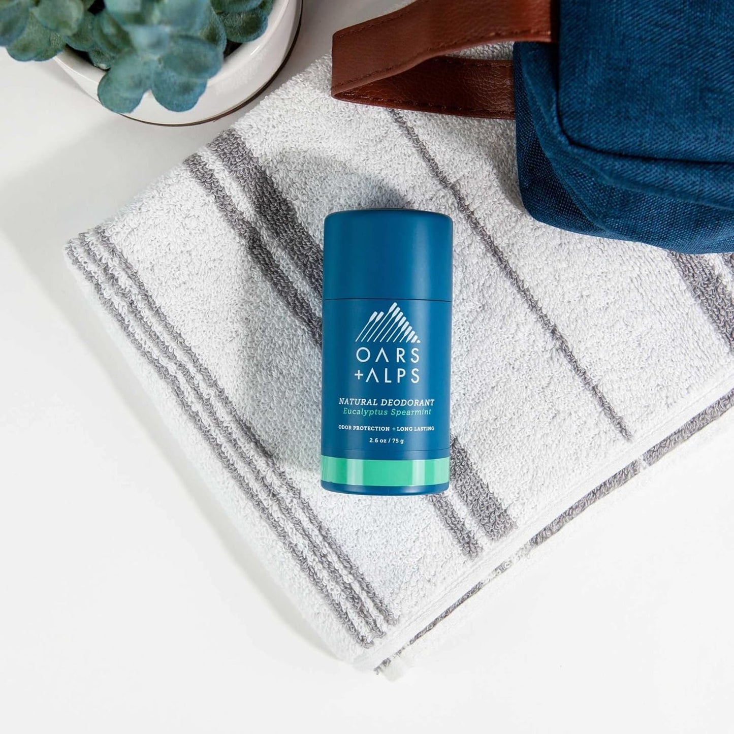 Oars + Alps Aluminum Free Deodorant for Men and Women, Dermatologist Tested and Made with Clean Ingredients, Vegan, Eucalyptus Spearmint, 1 Pack, 2.6 Oz