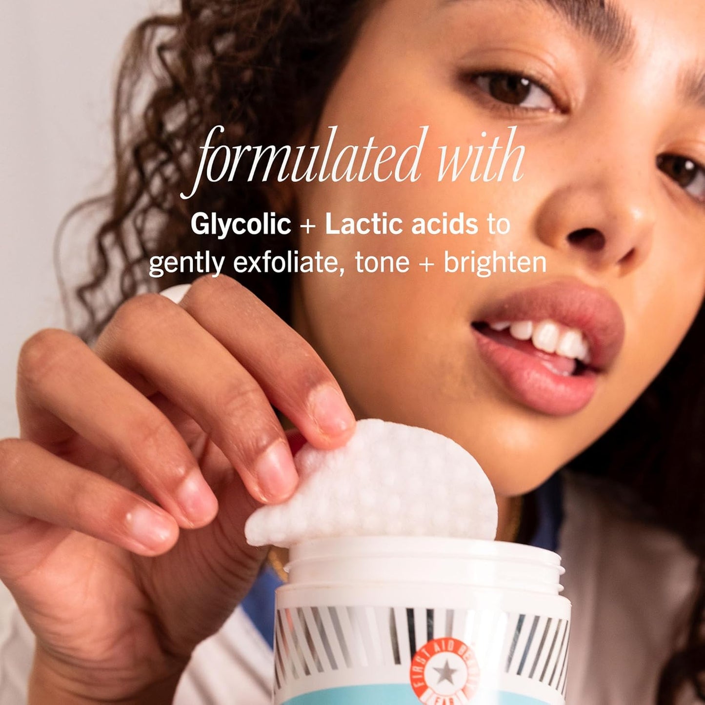 First Aid Beauty – Facial Radiance Pads with Glycolic & Lactic Acids, Daily Exfoliating with AHA that Helps Tone & Brighten Skin, Makeup Prep Pads, Compostable for Daily Use, 60 Count, 2ct