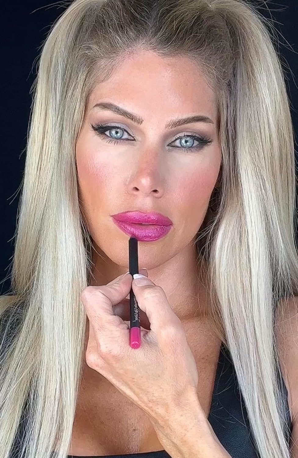 lip liner pencil (pink about it)