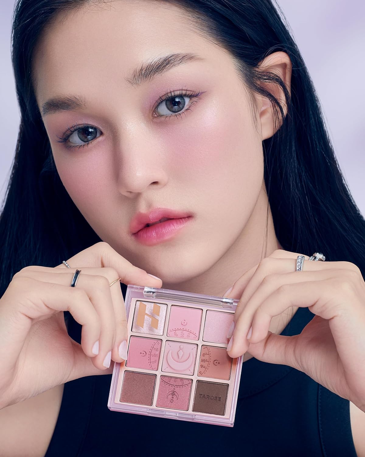 HOLIKA HOLIKA My Fave Mood 09 Taro Reader - 9 Colors Eye Palette - Pink & Purple Shades, Ideal for Cool-Tone Skin - Matte Shimmer Eyeshadow Kit - Multipurpose for Blusher - Flawless Finish, Soft