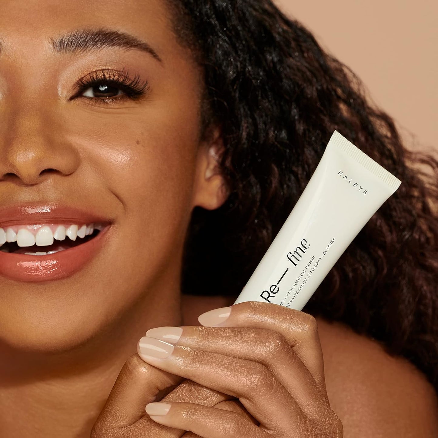 HALEYS Re-fine Soft Matte Poreless Primer (0.25 oz), Lightweight, Extends Makeup Longwear, Grips, Smooths, Blurs, Fills in Pores and fine lines, for All Skin Types + Tones, Cruelty + Fragrance-Free